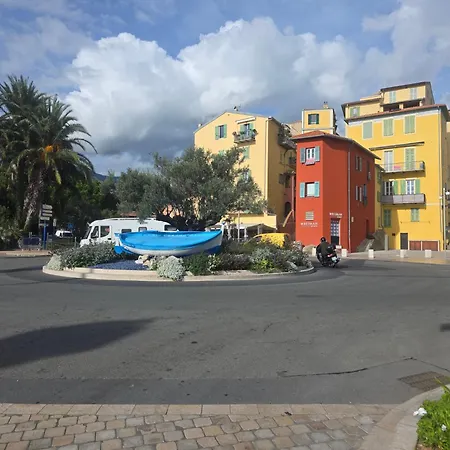 Le Soléna Climatisé Au Rez-de-chaussée Dans Le Vieux *